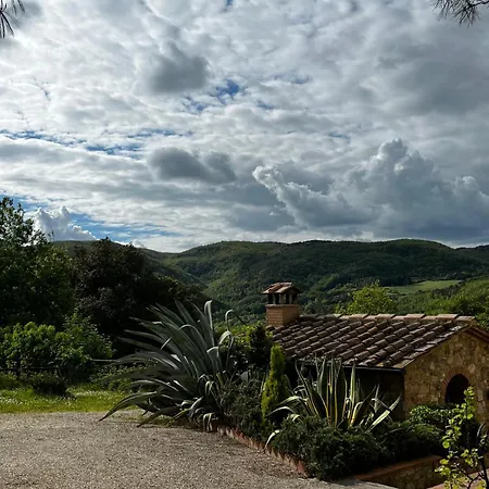 ベッド・アンド・ブレックファスト Podere La Svolta 3*