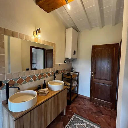 Podere La Svolta 3* キャンニ