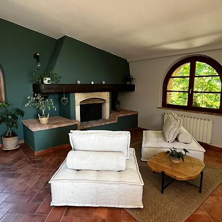 Podere La Svolta Bed & Breakfast