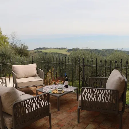 ベッド・アンド・ブレックファスト Podere La Svolta 3*