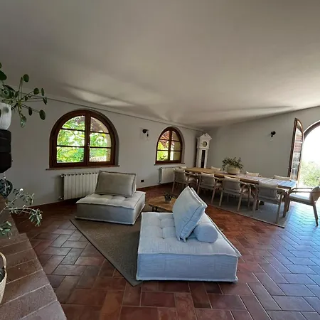 Podere La Svolta Bed & Breakfast *