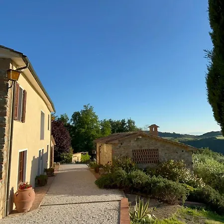 Podere La Svolta Bed & Breakfast *