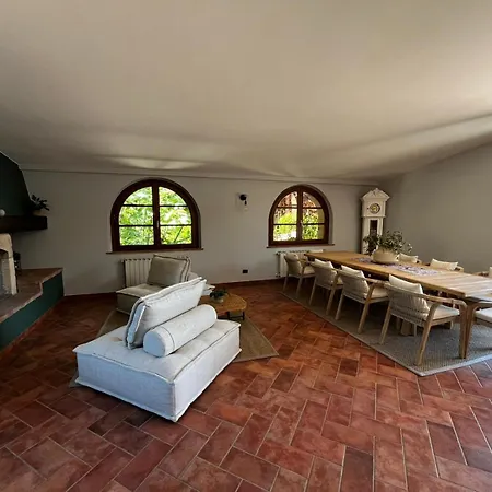 Podere La Svolta Bed & Breakfast *