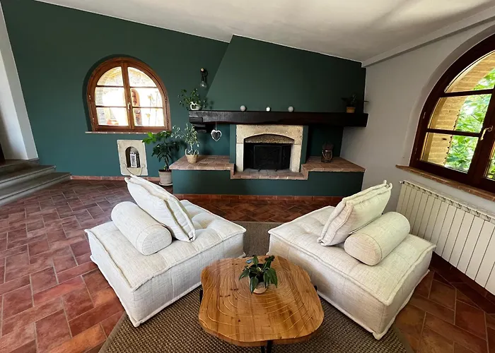 Podere La Svolta Bed & Breakfast 3*