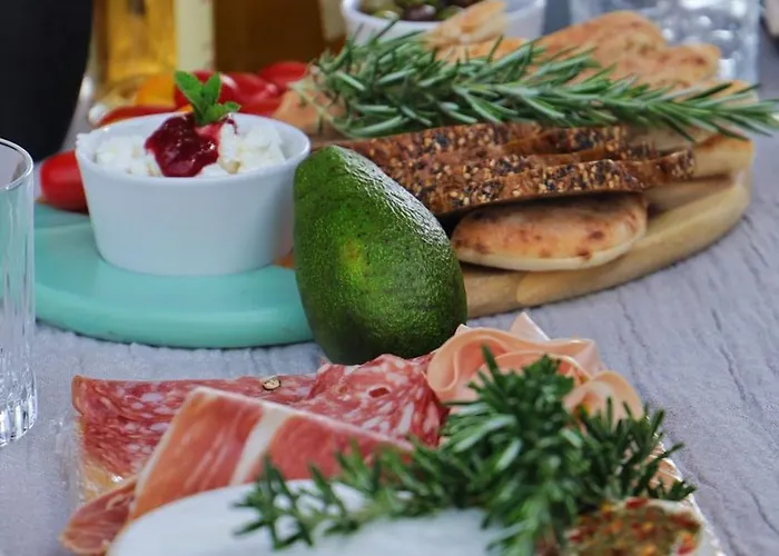 Podere La Svolta Bed & Breakfast Chianni