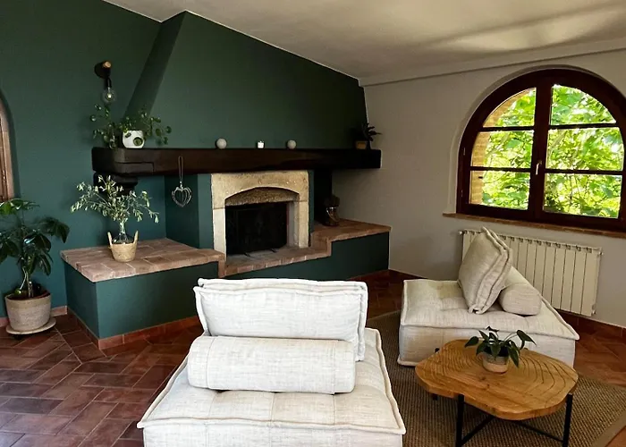 Podere La Svolta Bed & Breakfast