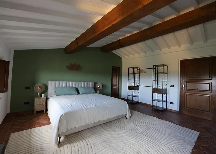 Bed & Breakfast Podere La Svolta 3*